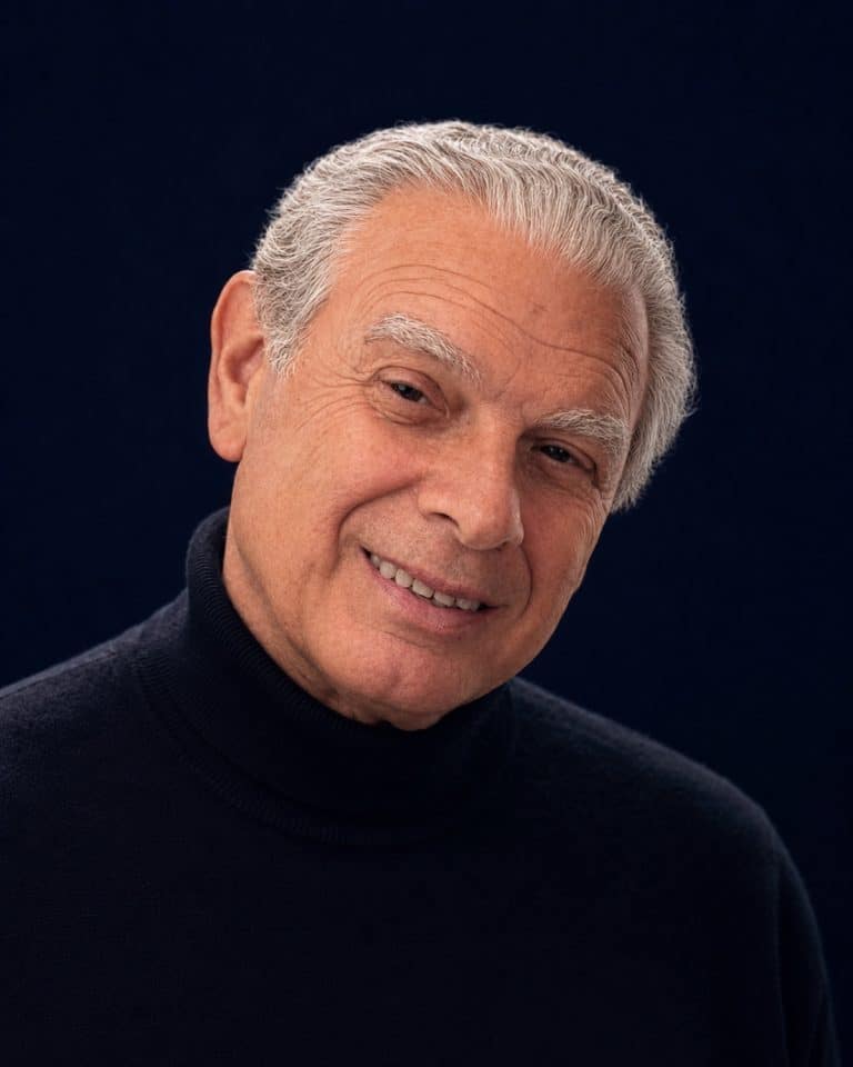 Dr. Víctor Martí Tarazona, médico experto en cirugía estética — Clínica Martí, Castellón