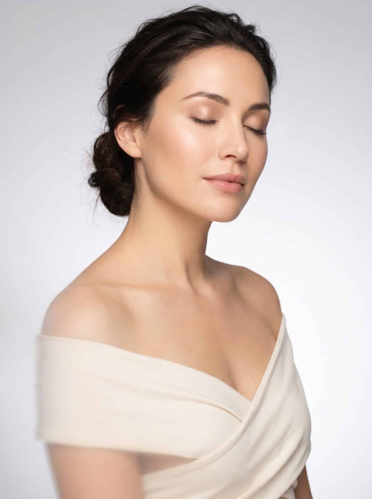 Medicina estética facial en Clínica Martí, Castellón — rejuvenecimiento, toxina botulínica y rellenos